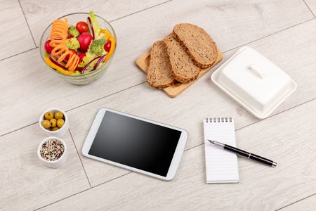 Healthy food composition with empty tablet