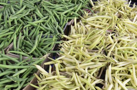 Green and wax beans (binomial name of both cultivars: Phaseolus vulgaris) on display at a farmer's market