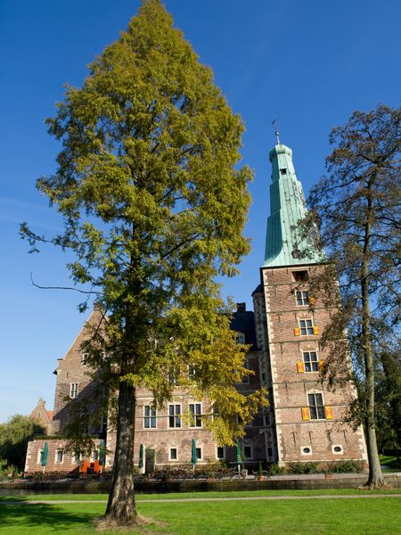 castle-raesfeld-485870254 the Castle of raesfeld